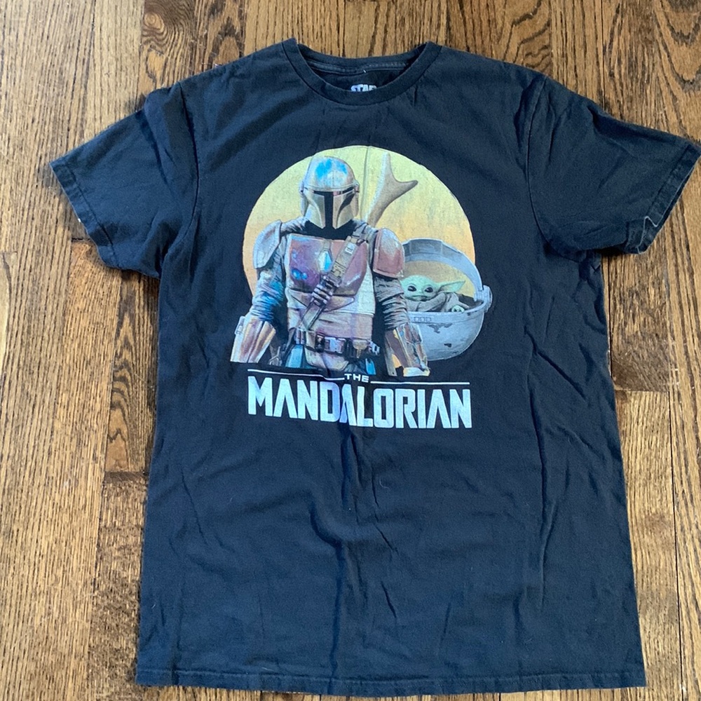 Star Wars: The Mandalorian black t-shirt